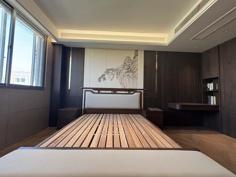 护墙板